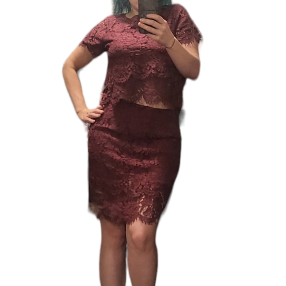 Lulu's, L, Burgundy - Picture 11 of 11